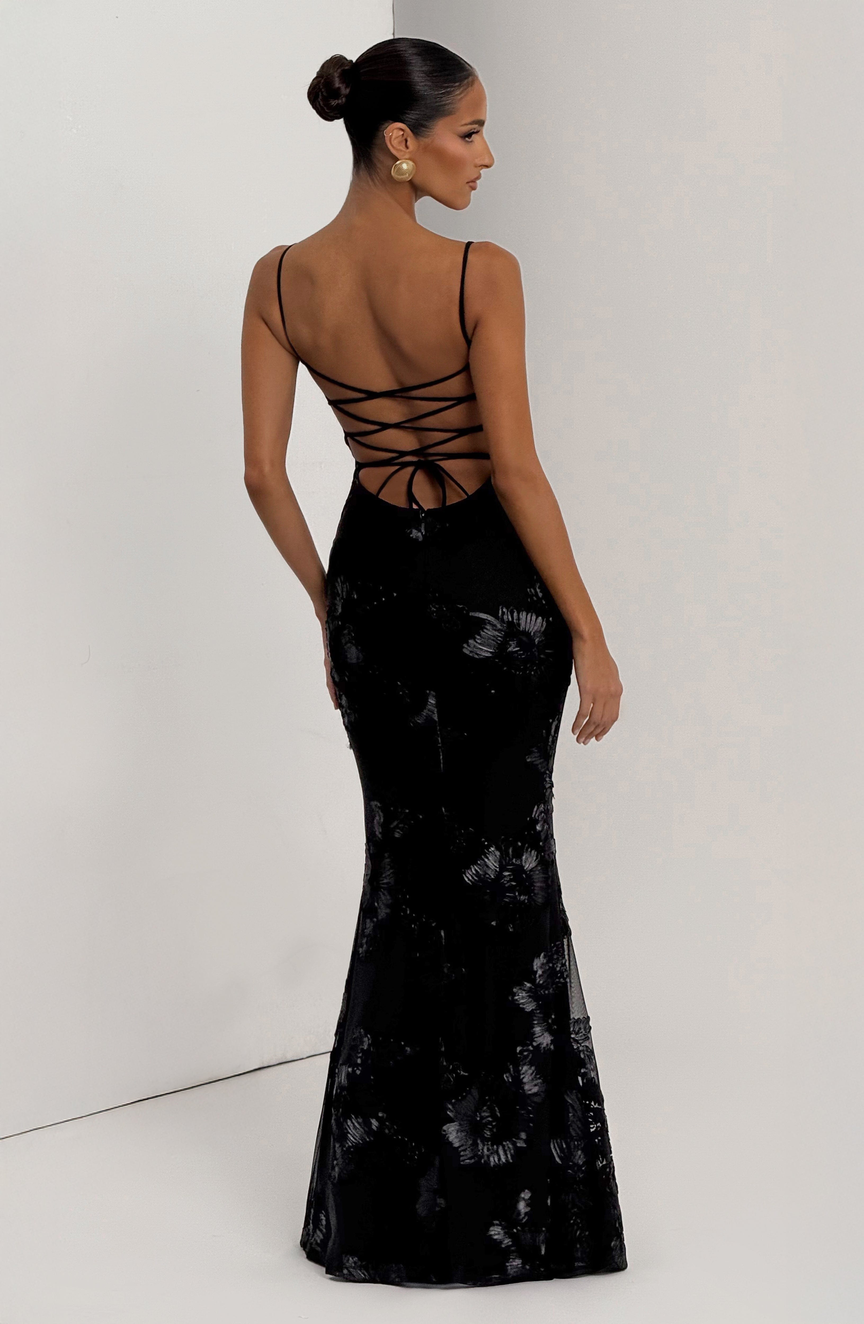 Nefertiti Maxi Dress in Black - Elegant and Timeless S.M