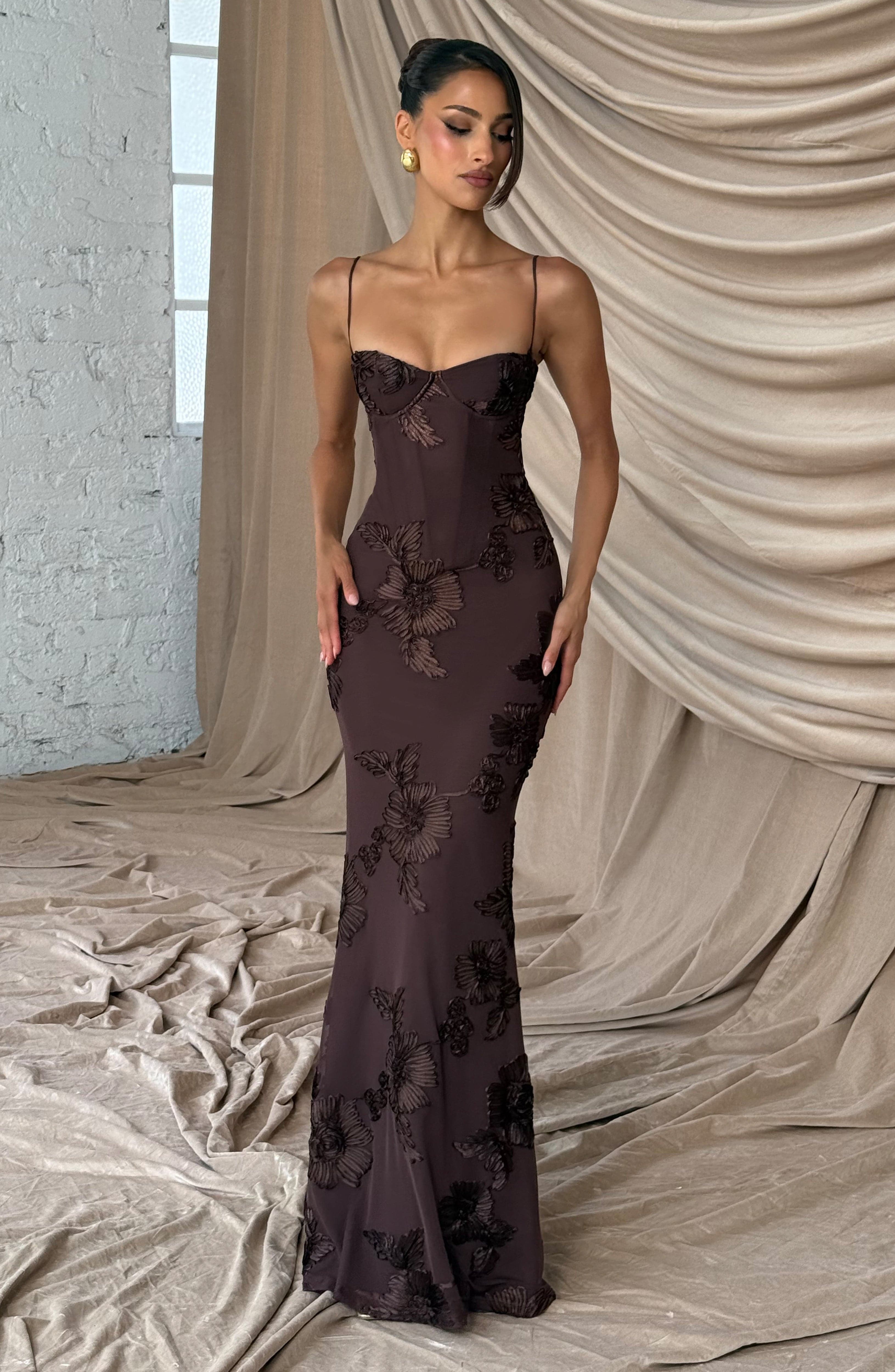 Flowy Maxi Dress for Women – Elegant Summer Evening Gown – Brown