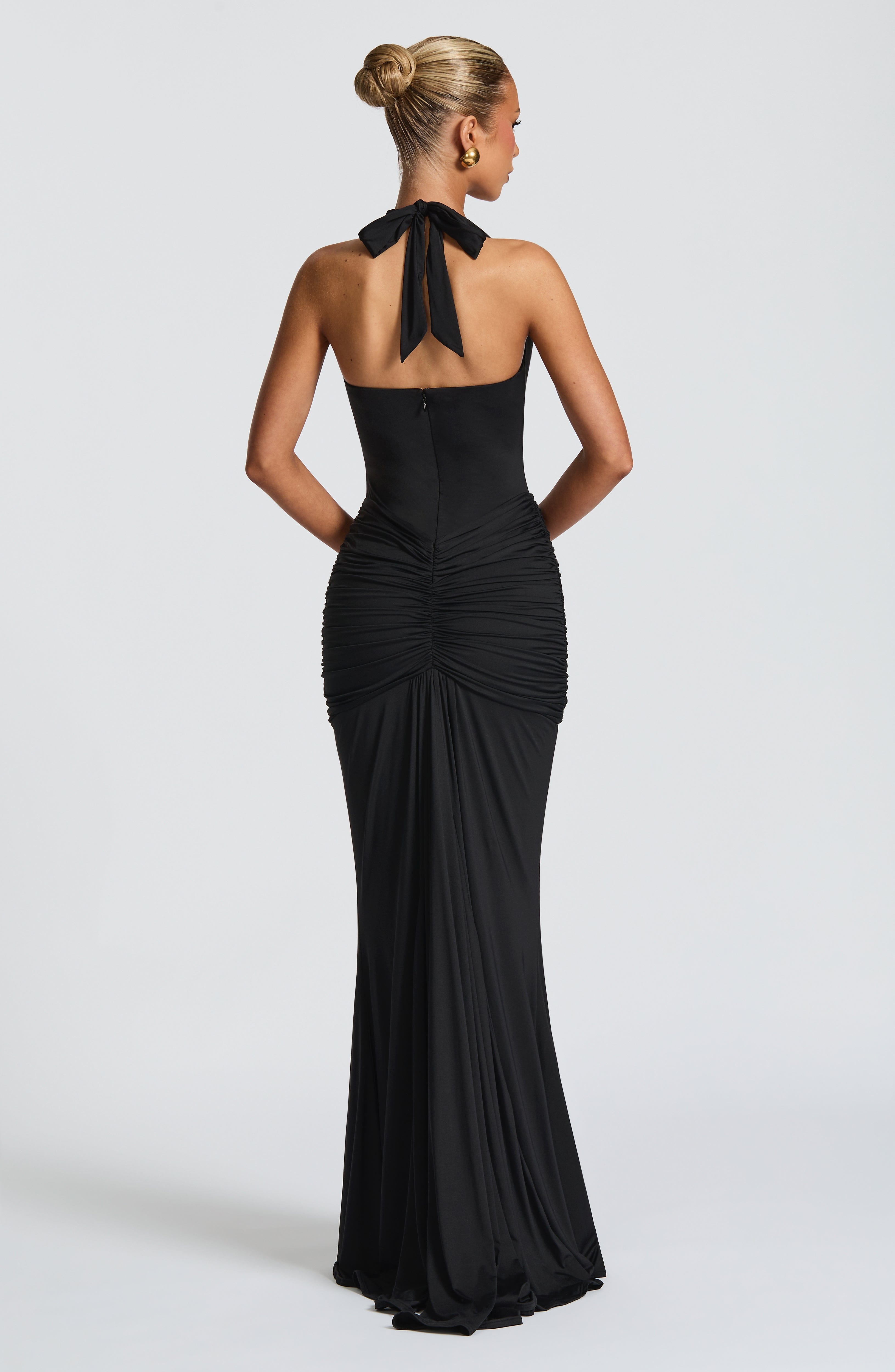 Flowing Maxi Dress for Women – Elegant Evening Gown – Black
