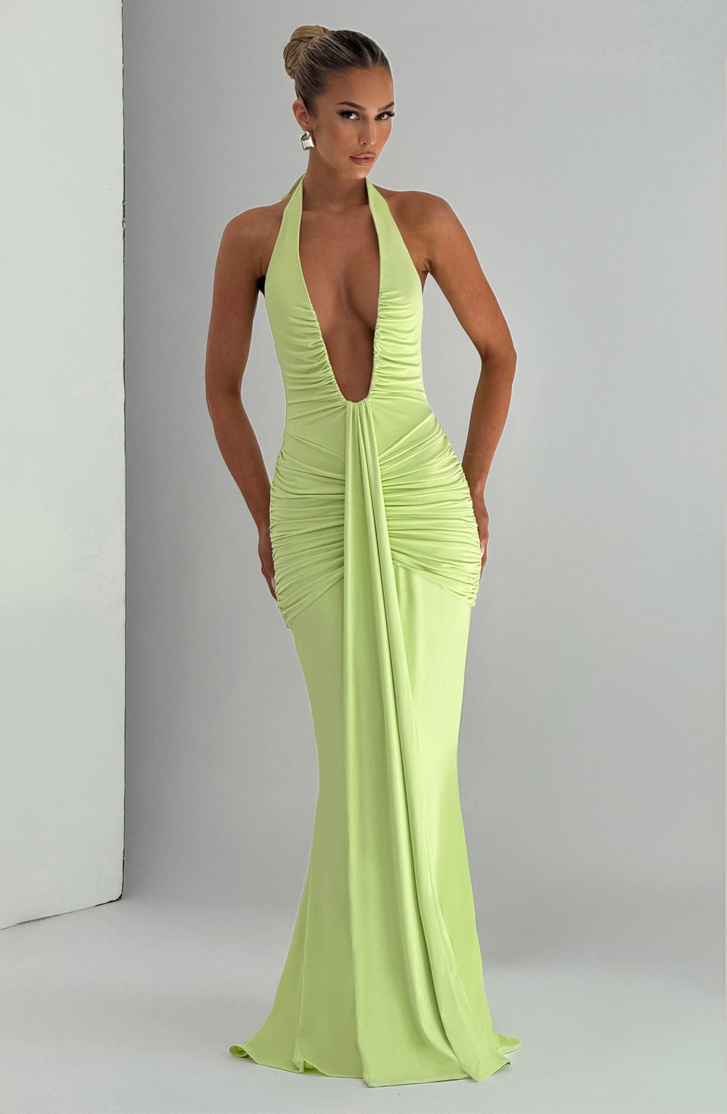 Flowing Maxi Dress for Women – Elegant Evening Gown – Lime