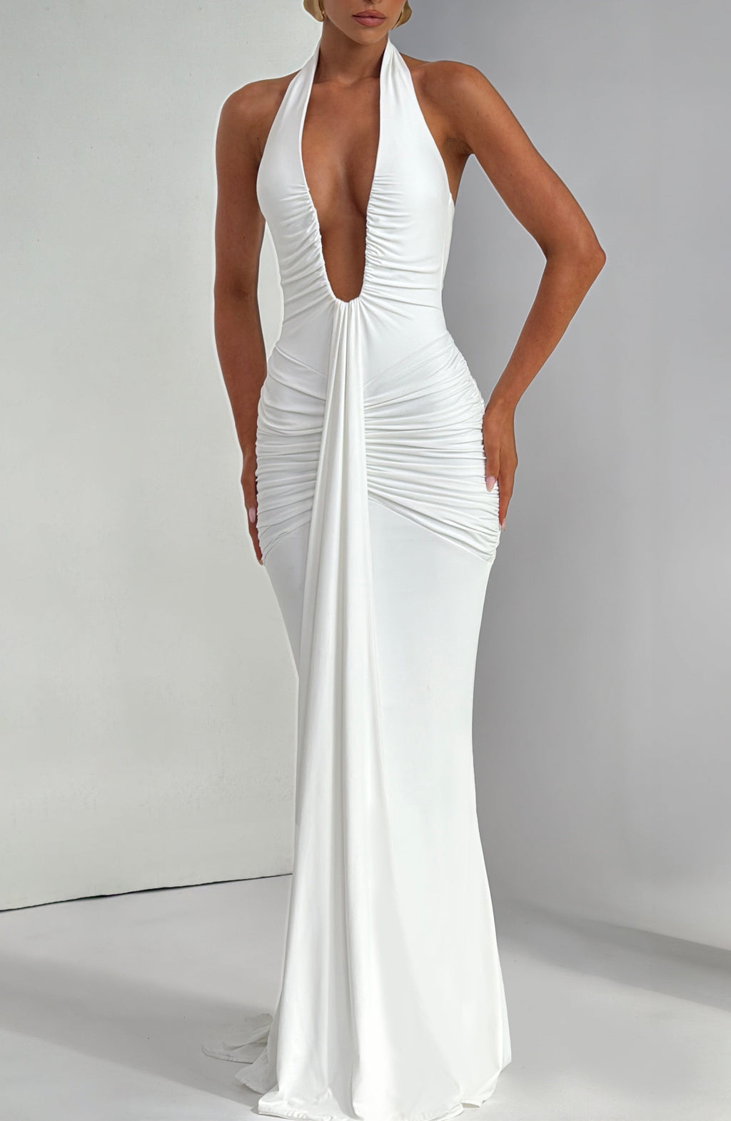 Flowing Maxi Dress for Women – Elegant Evening Gown – White