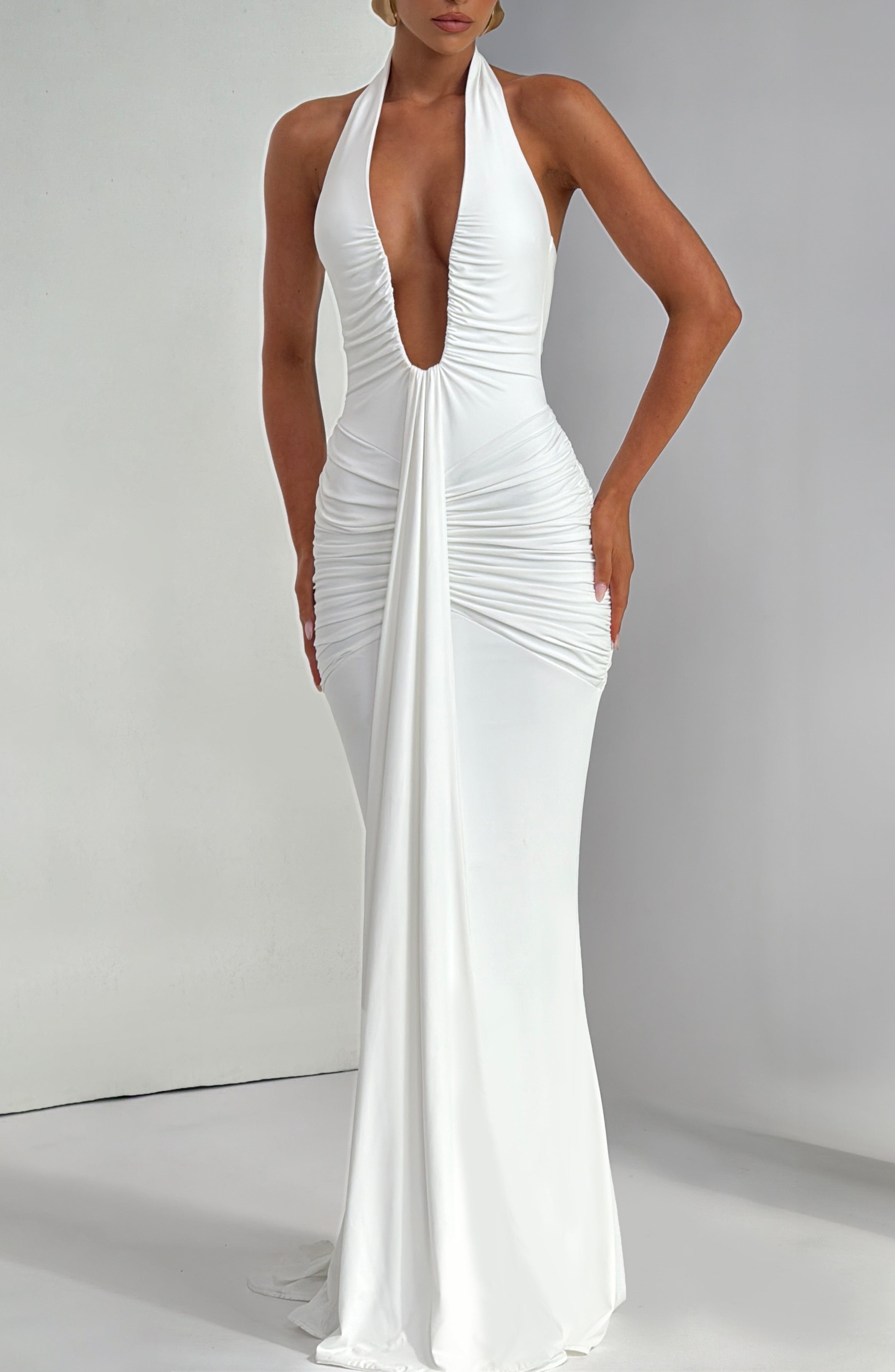 Flowing Maxi Dress for Women – Elegant Evening Gown – White